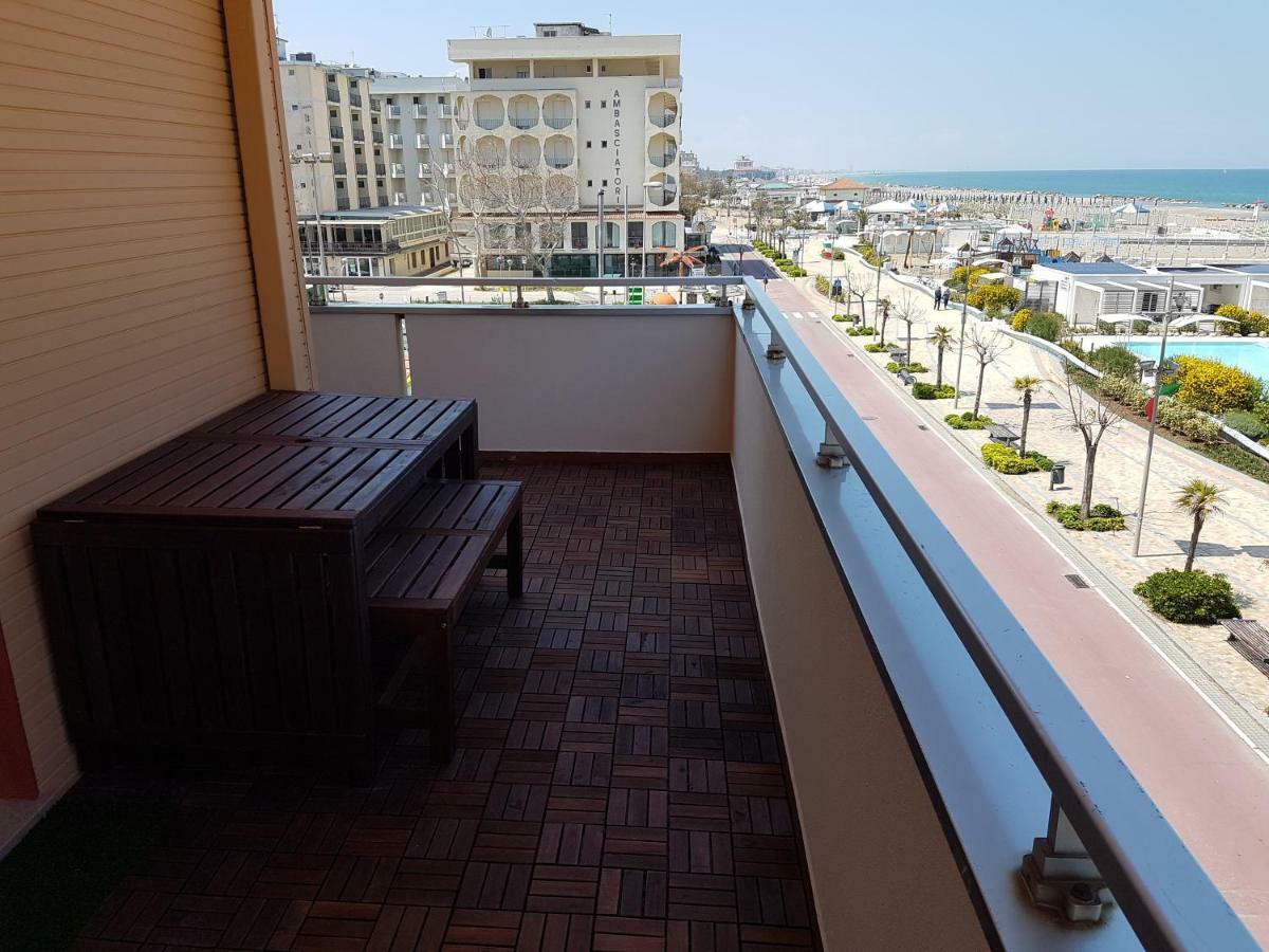 Crima Mare Luxury Apartment Misano Adriatico Exterior photo